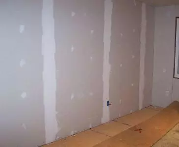 Joints sur cloison en plaque de plâtre