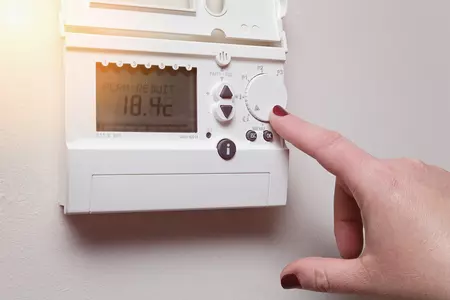 réglage d'un thermostat mural manuel